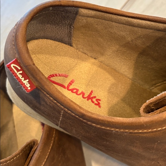 Clarks Tan Leather Chukka Boots for Men - Picture 2 of 7